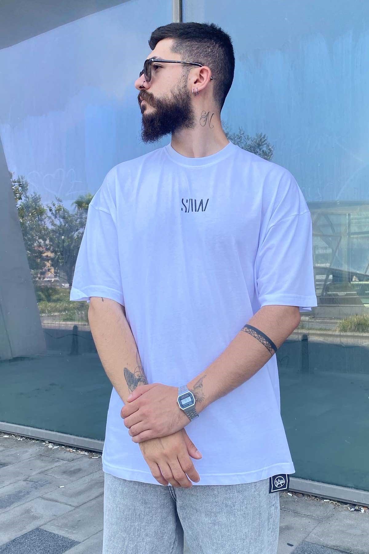 Oversize Beyaz Baskılı T-Shirt
