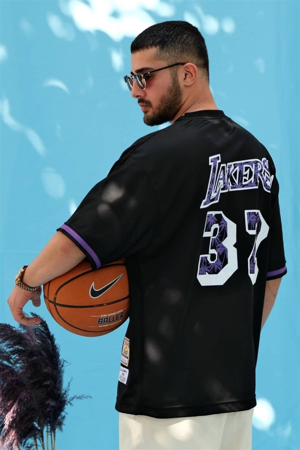 Oversize Fileli Siyah Lakers T-Shirt