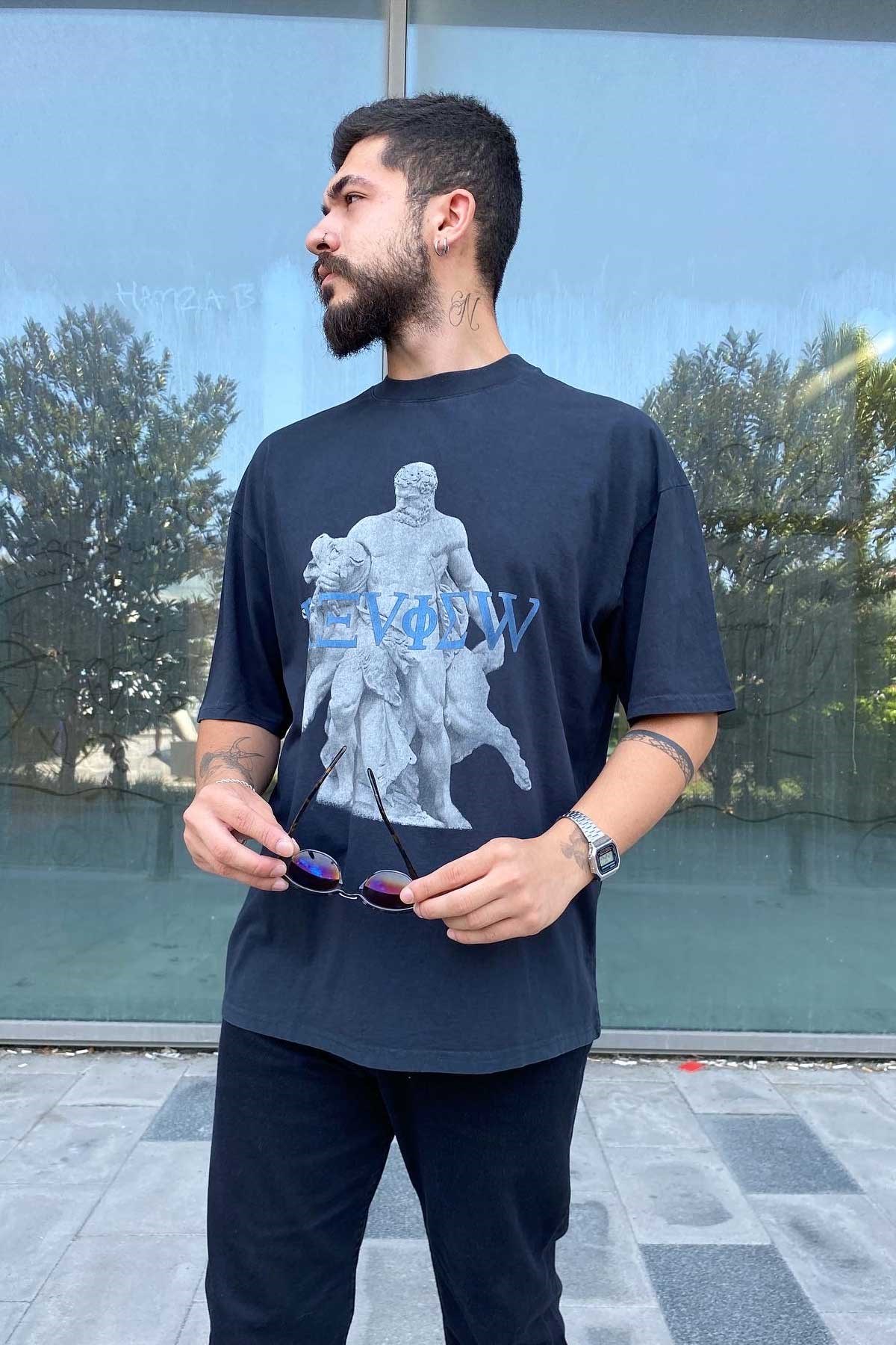 Oversize Review T-Shirt