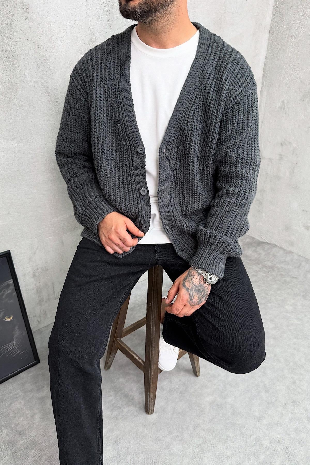 Antrasit Düğmeli Örgü Hırka