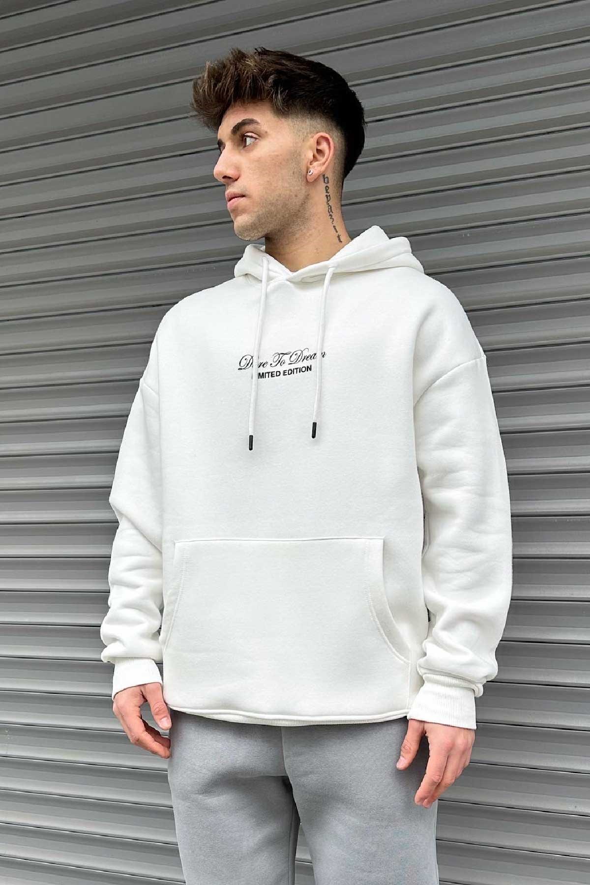 Beyaz Arkası Baskılı Sweatshirt