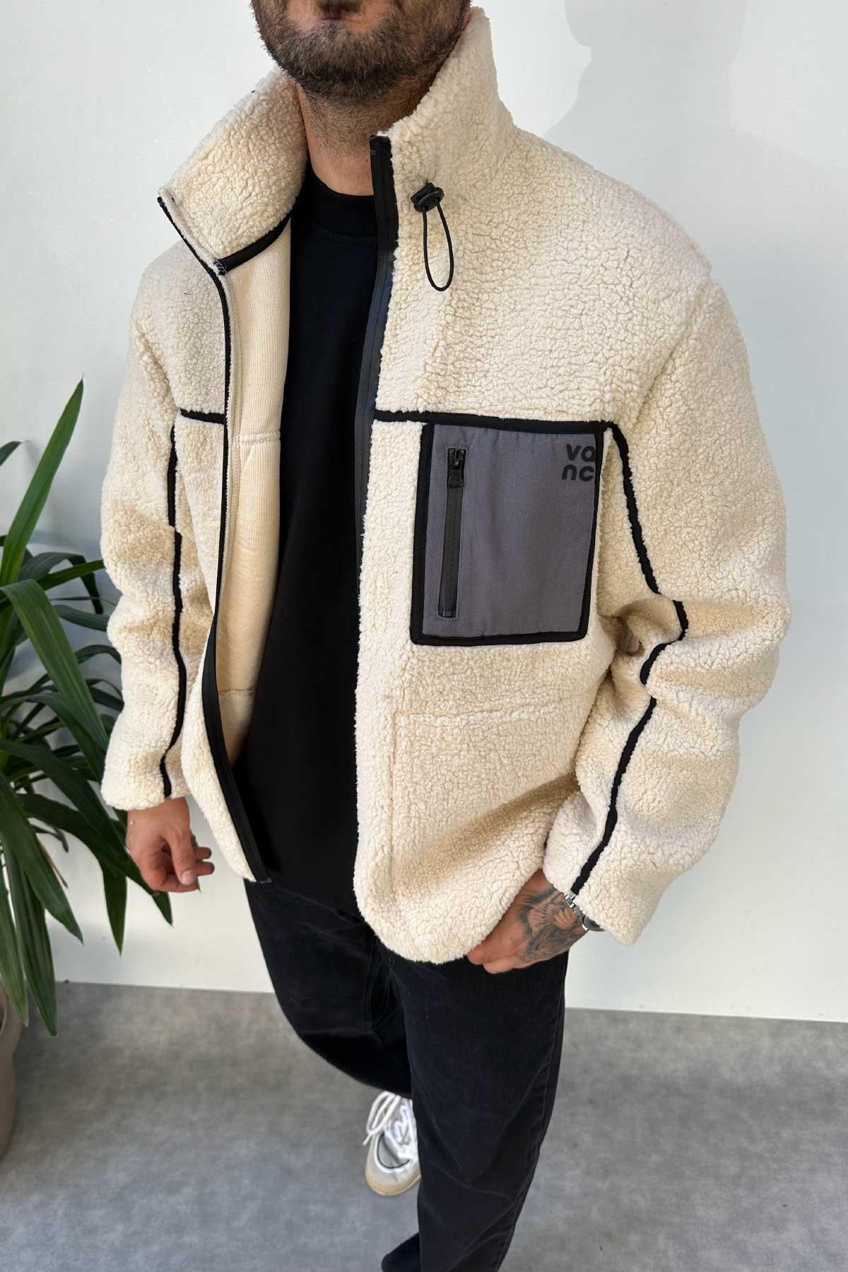 Beyaz Detaylı Oversize Peluş