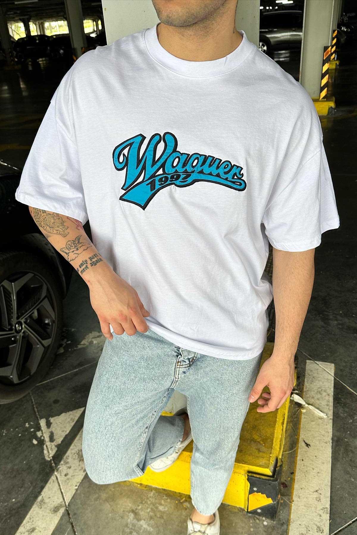 Beyaz Önü Baskılı T-Shirt
