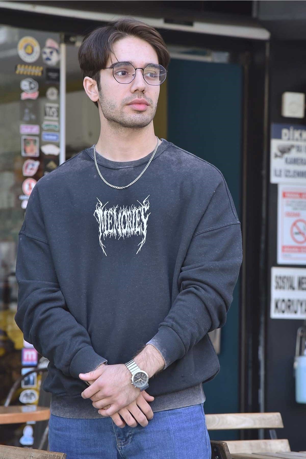 Bol Kalıp Yıkamalı Sweatshirt
