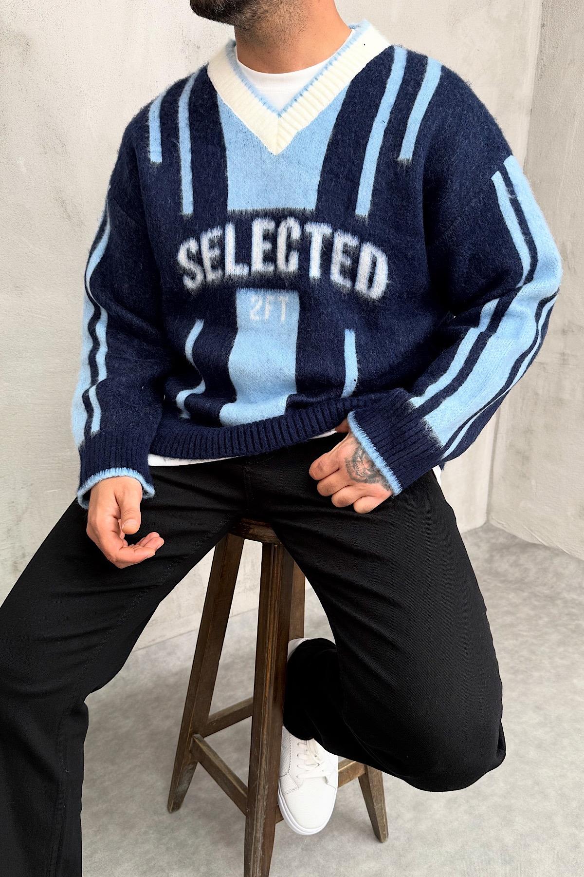 Çift Renk Baskılı V Yaka Kazak