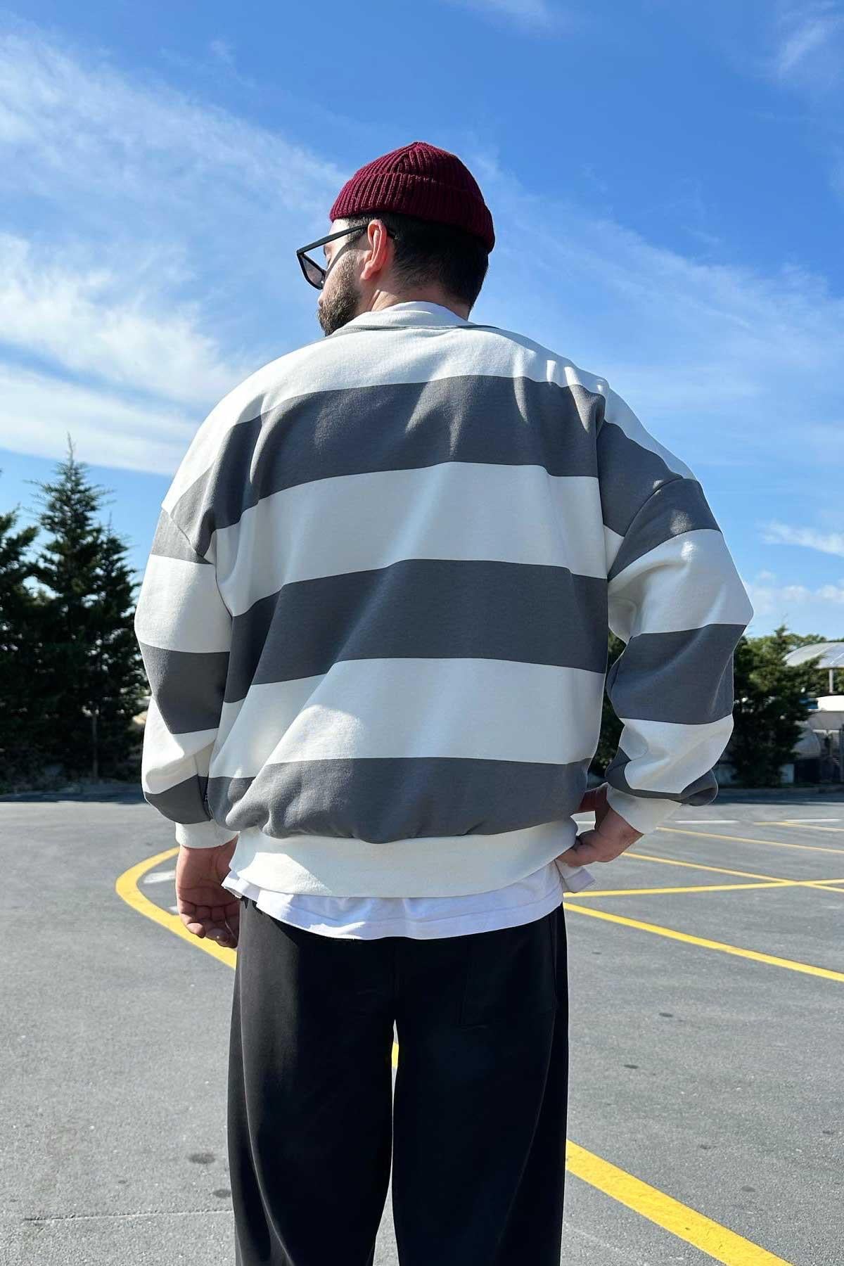 Çizgili Bol Kalıp Sweatshirt