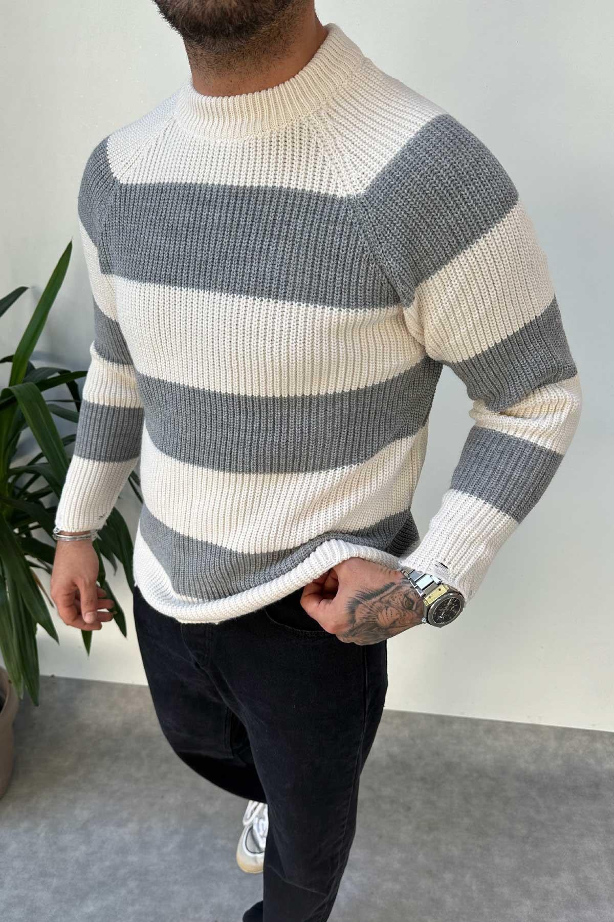 Gri Beyaz Parçalı Triko