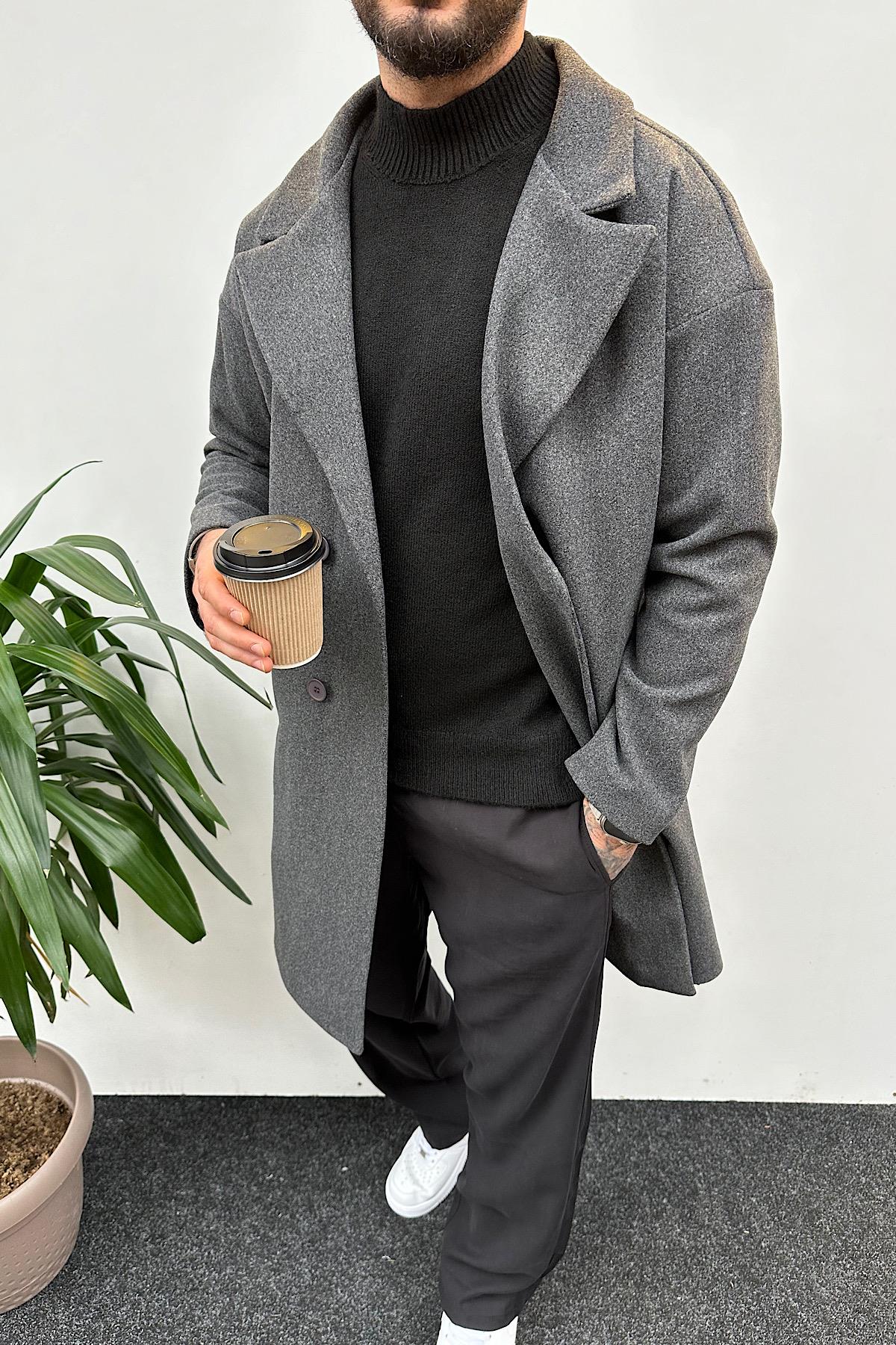 Gri Düğmeli Kaşe Kaban