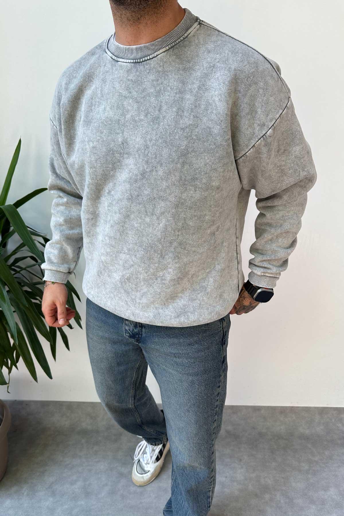 Gri Yıkamalı Sweatshirt