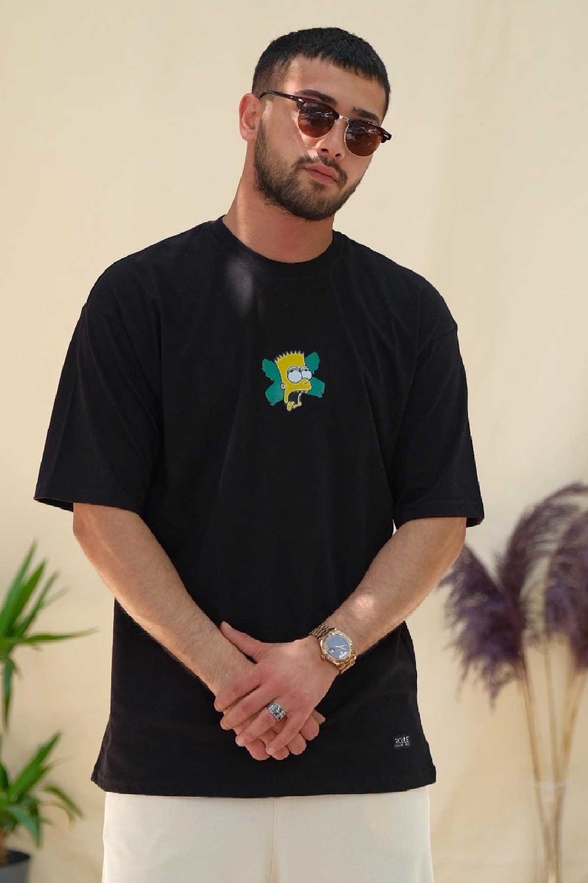 Hafif Oversize Siyah Bart T-Shirt