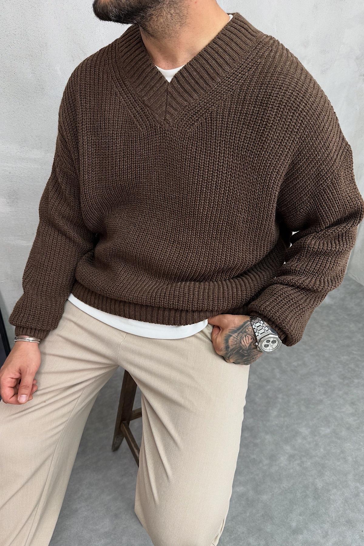 Kahverengi Basic V Yaka Triko