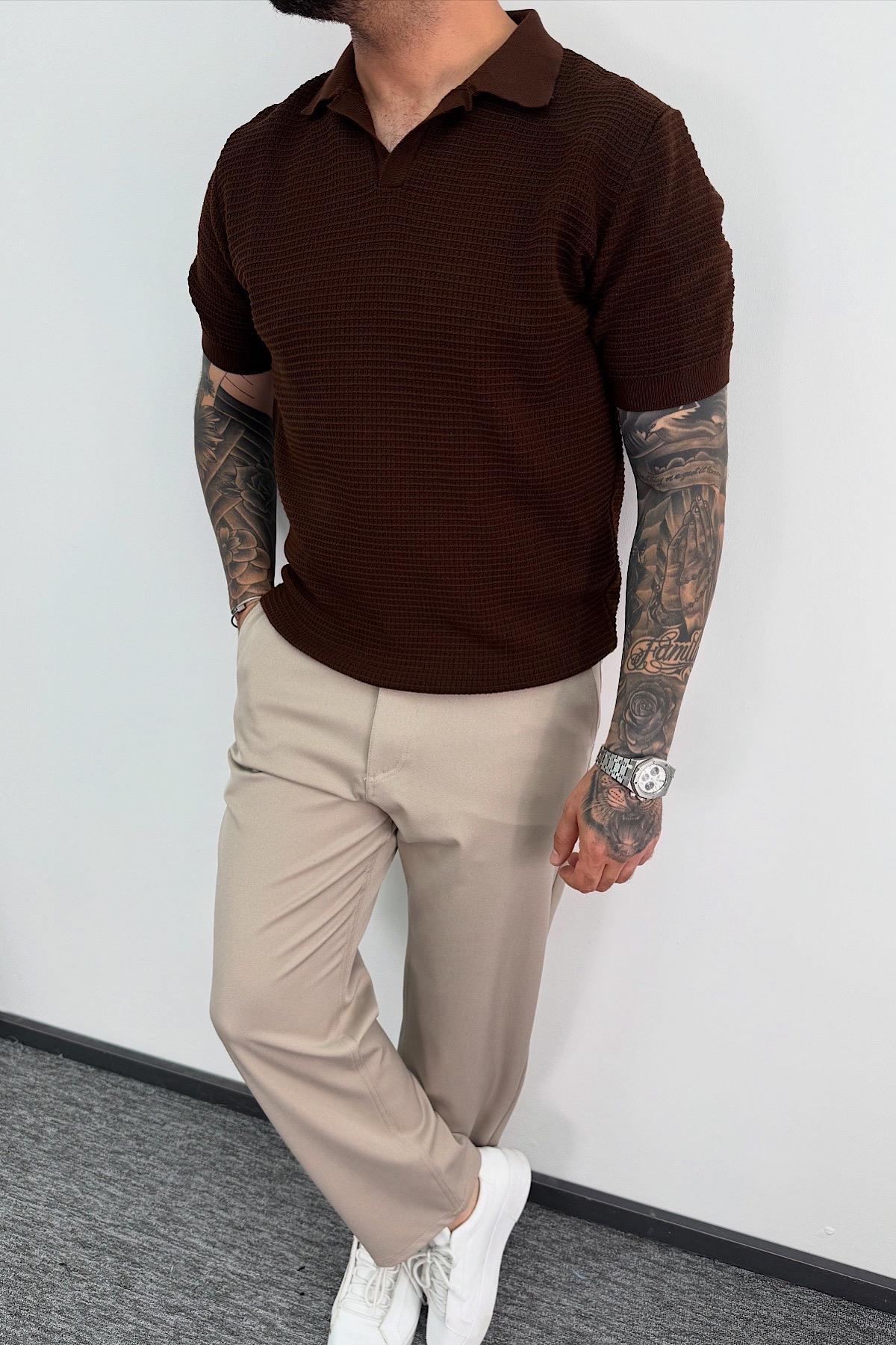 Kahverengi Dokulu Polo Yaka T-Shirt