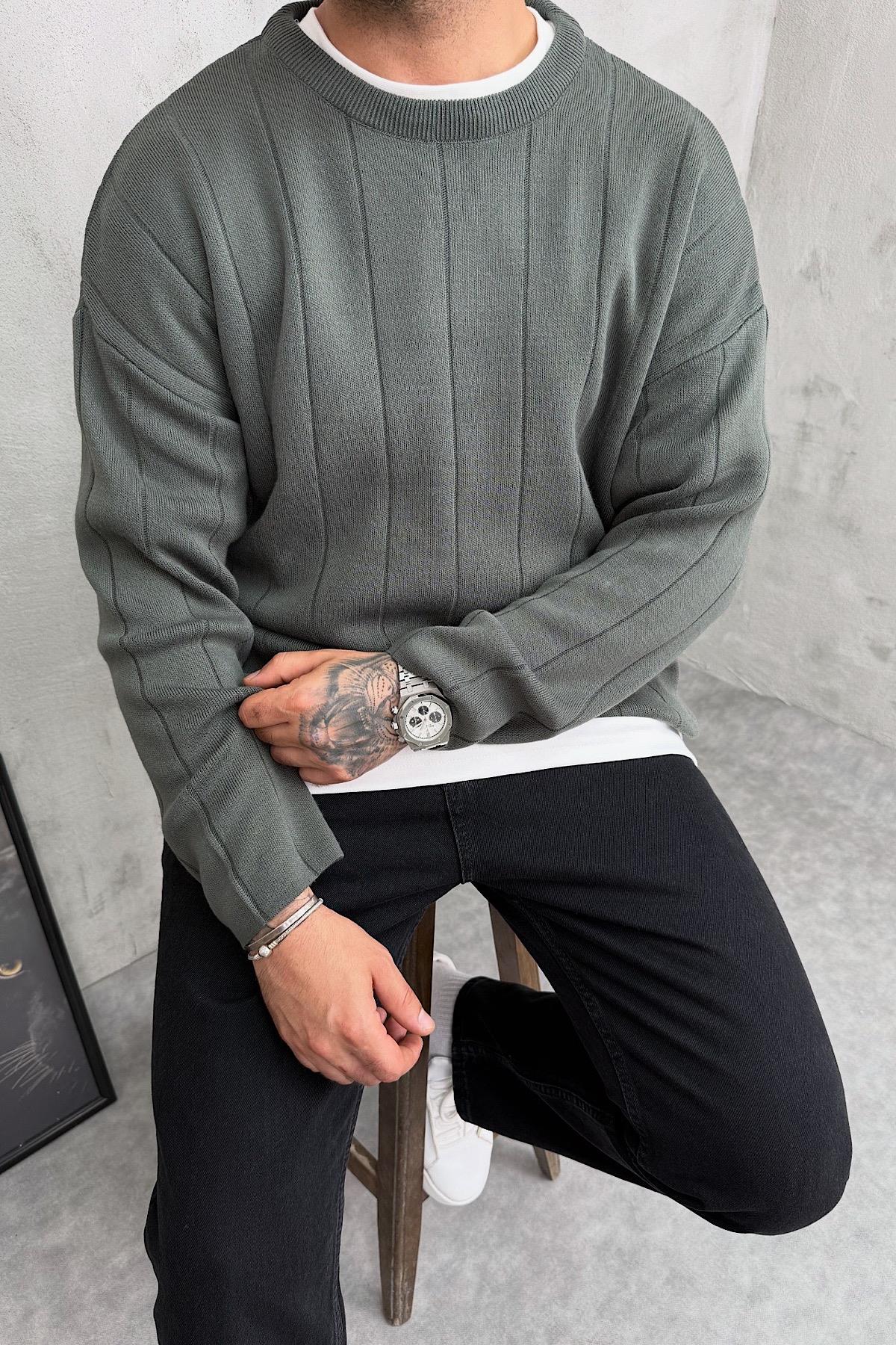 Koyu Gri Örme Triko Kazak
