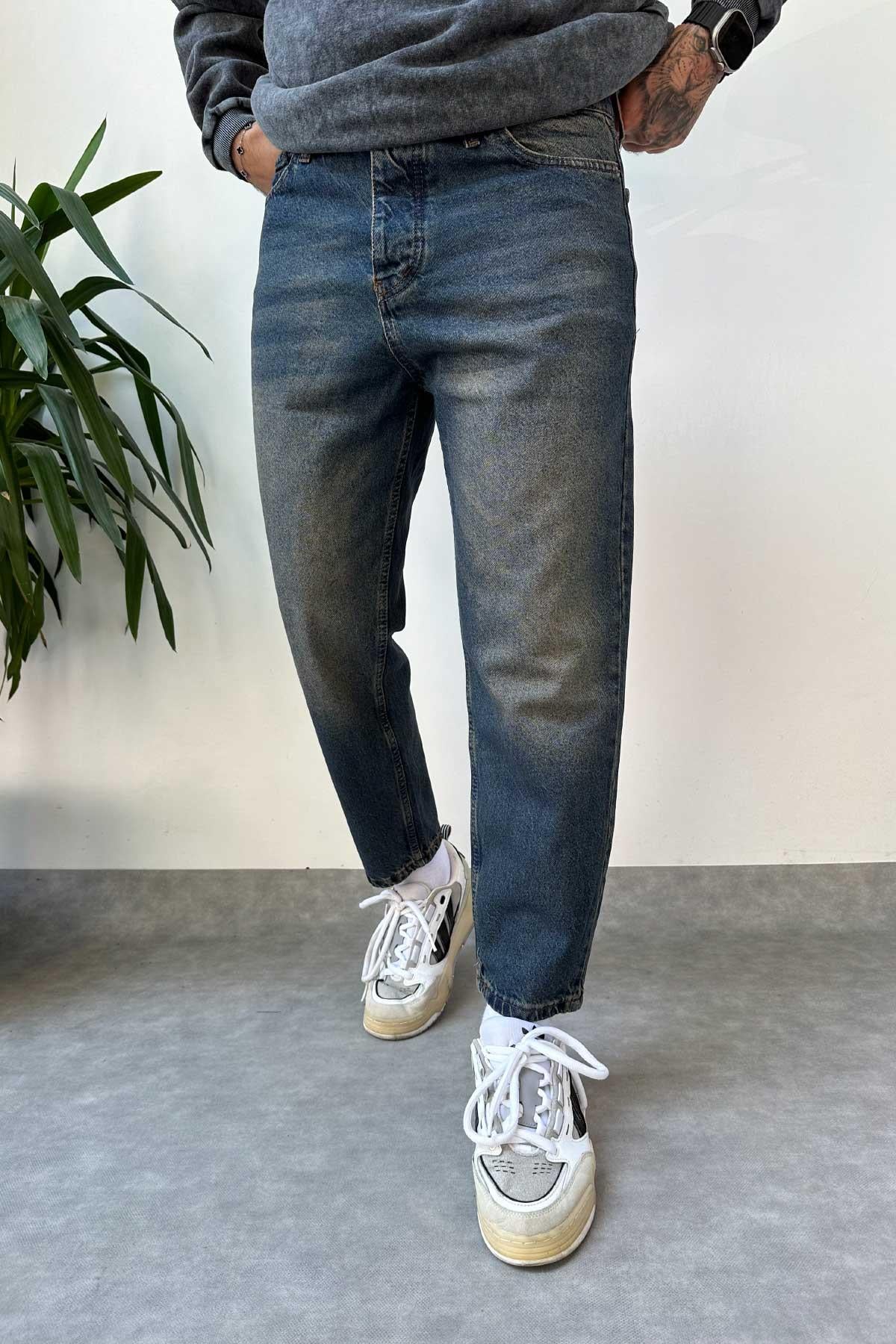 Koyu Mavi Yıkamalı Boyfriend Jean