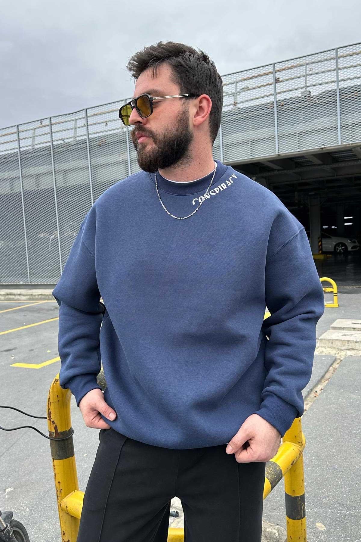 Laciver Conspiracy Sweat