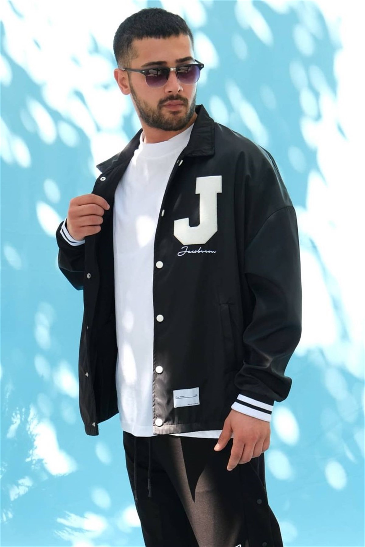 Mevsimlik Siyah Ceket