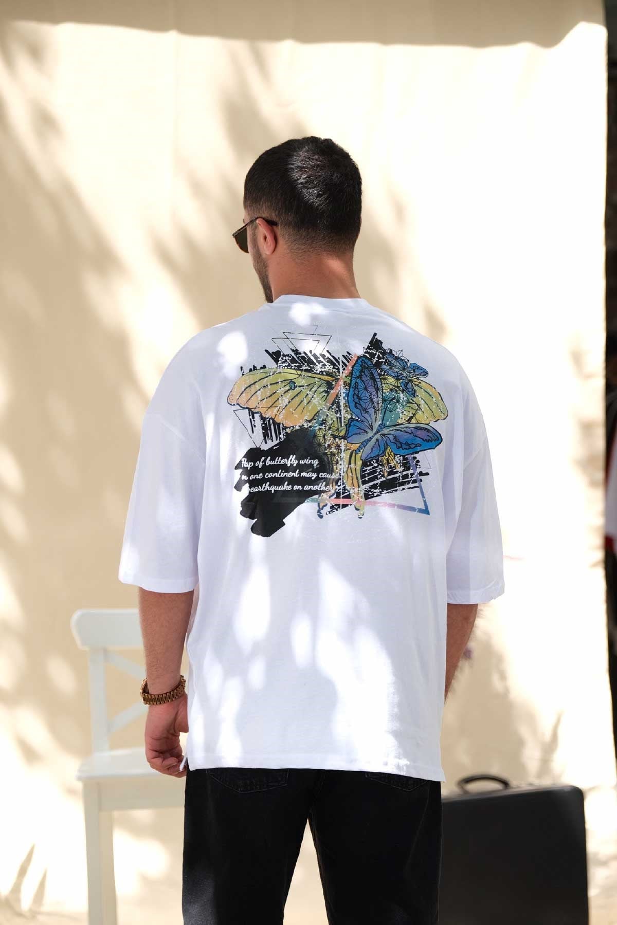 Oversize Beyaz Butterfly T-Shirt