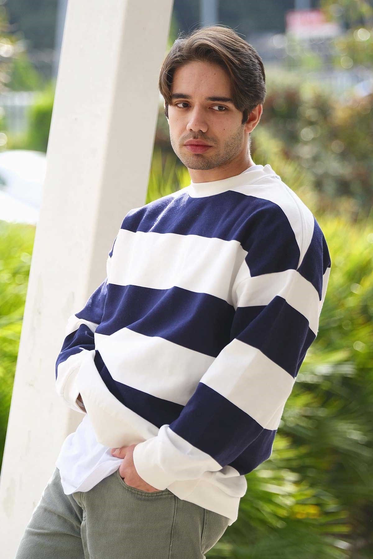 Oversize Çizgili Sweatshirt