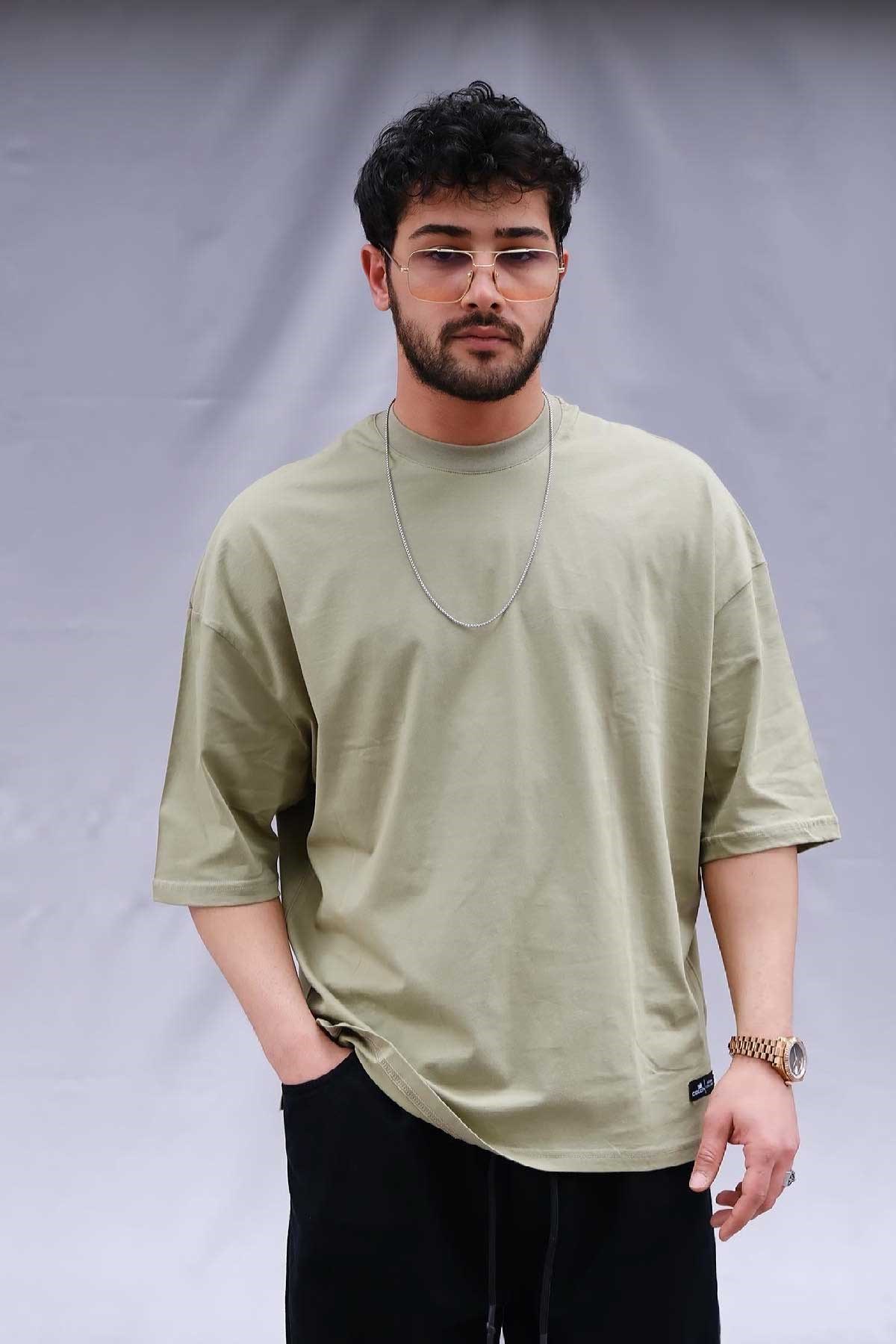 Oversize Haki T-Shirt Star