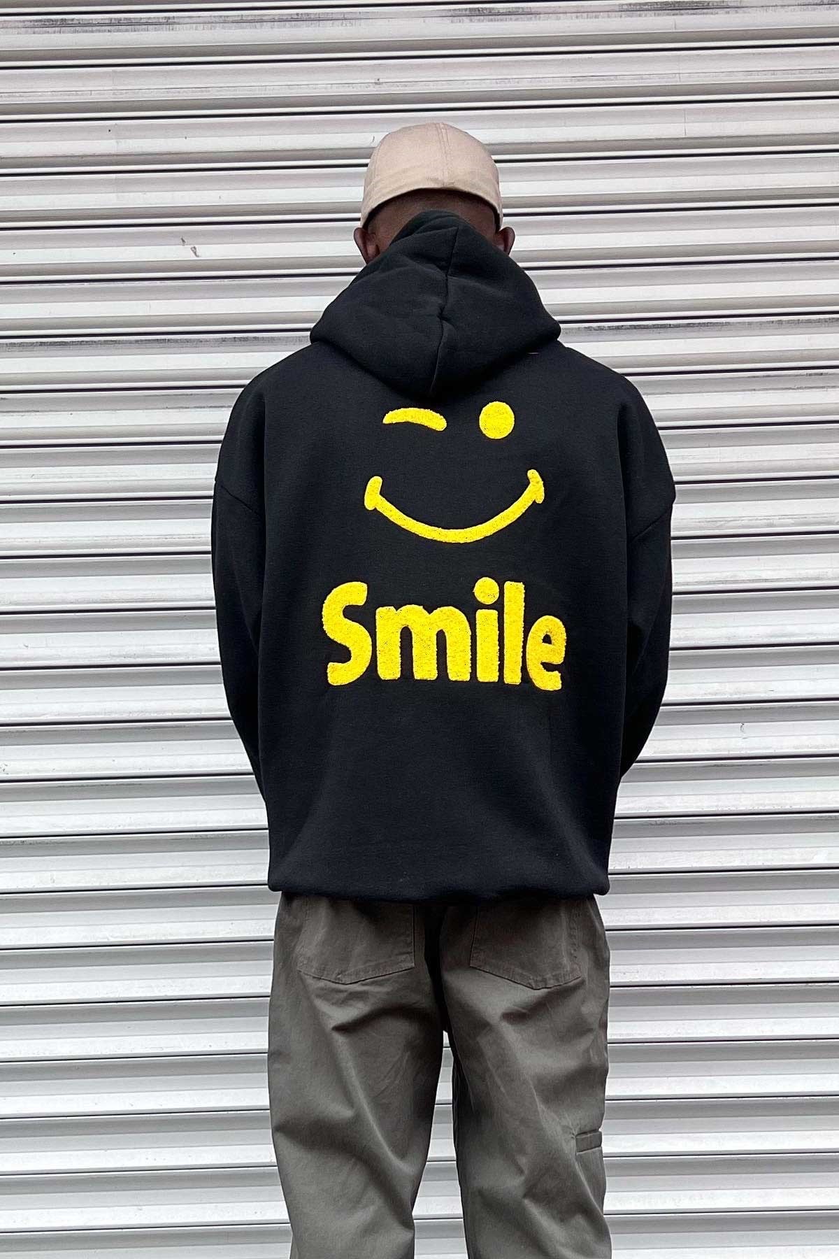 Oversize Smile Sweatshirt