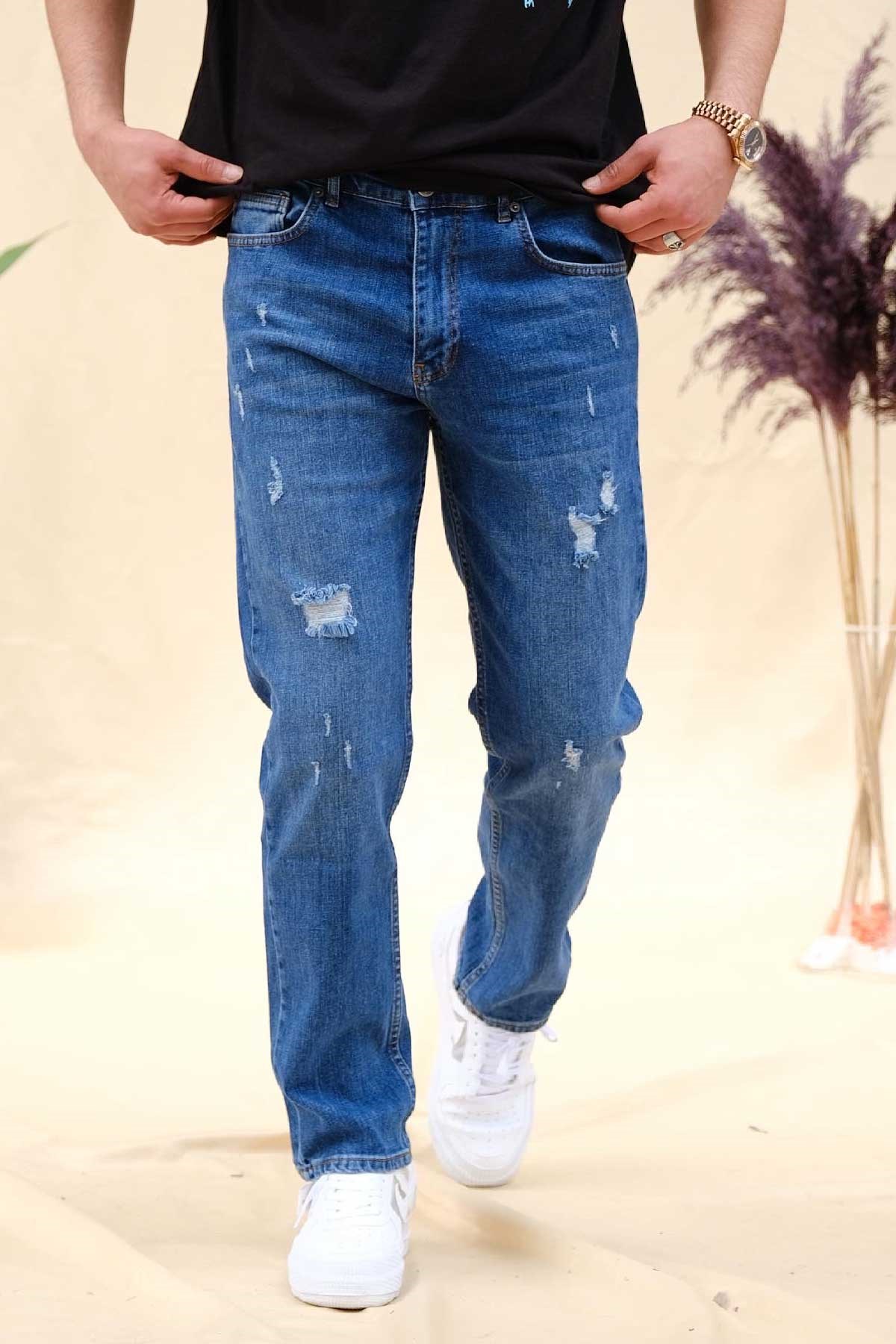 Regular Fit Yırtıklı Mavi Jean