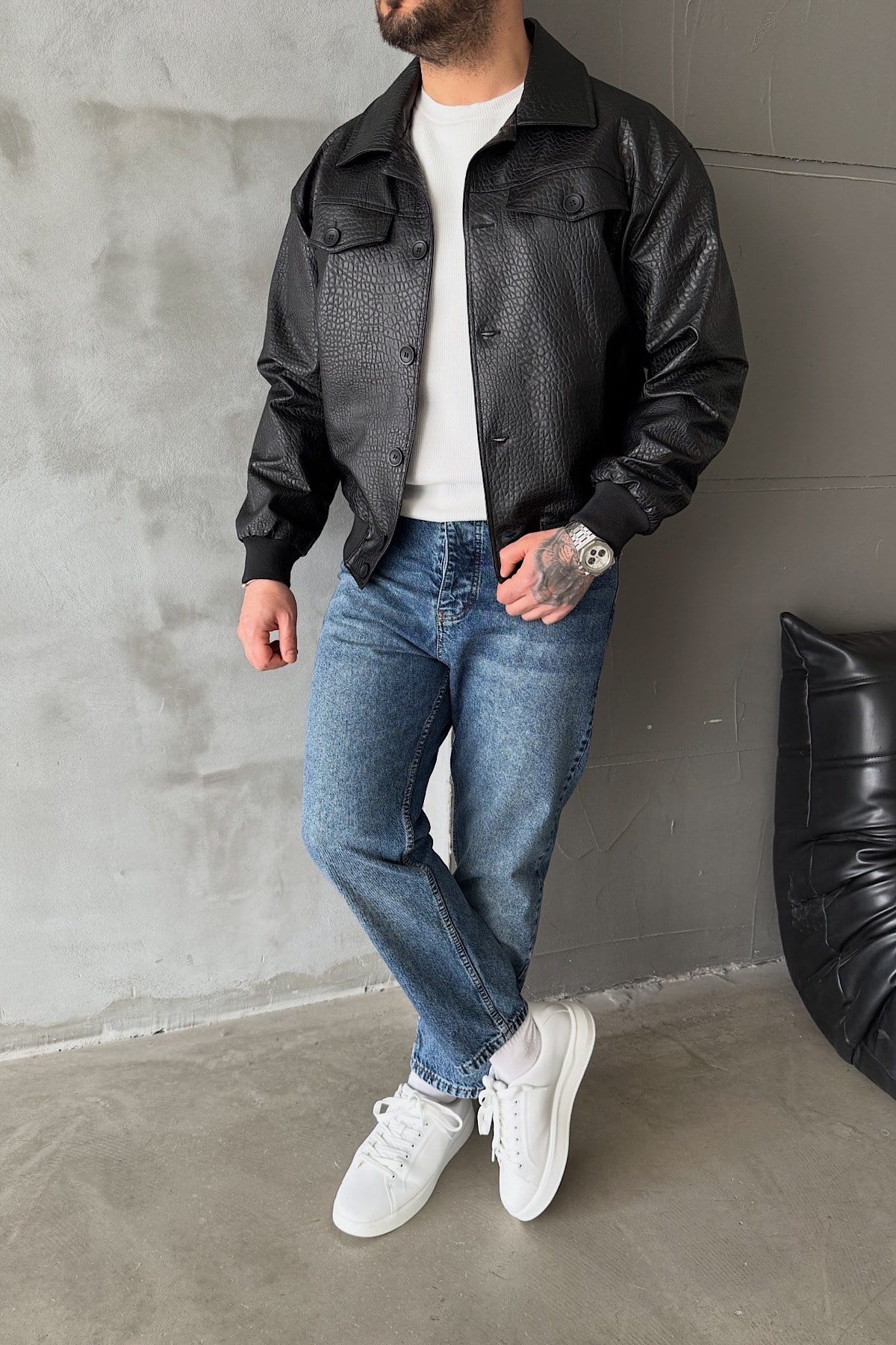 Siyah Dokulu Deri Ceket