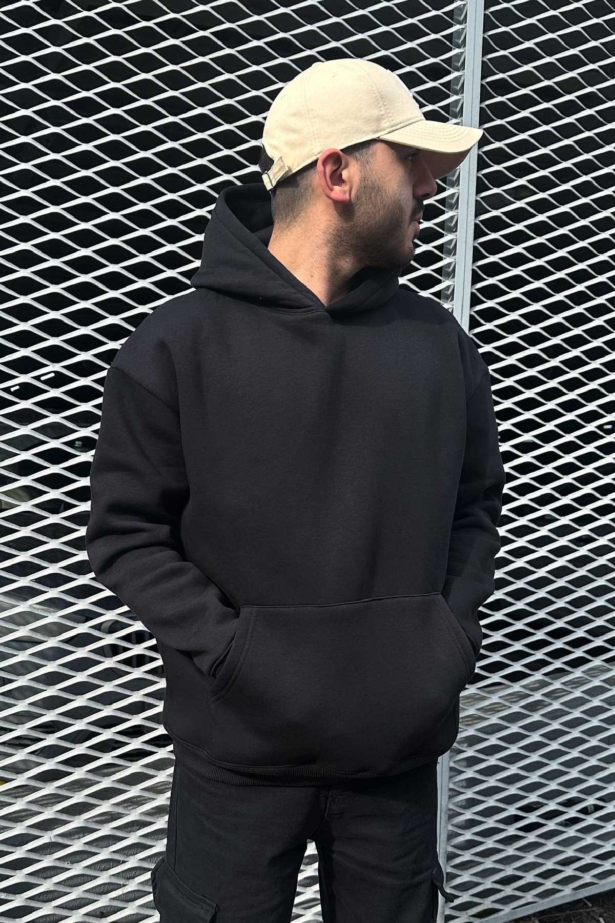 Siyah Normal Kalıp Baskılı Sweatshirt