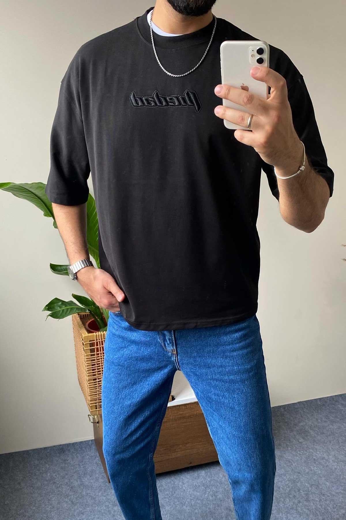 Siyah Önü Nakışlı I-Headed T-Shirt