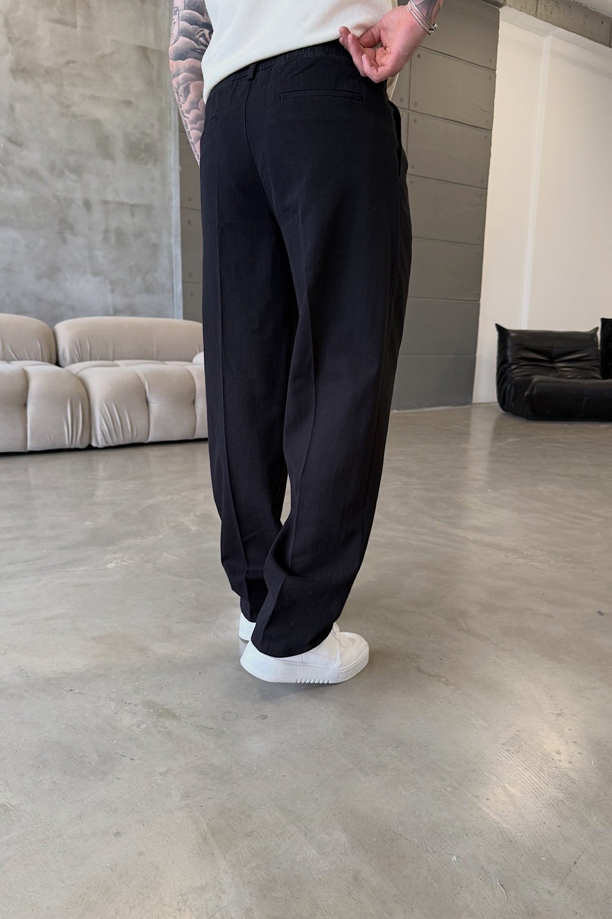 Siyah Pileli Baggy Keten Pantolon 
