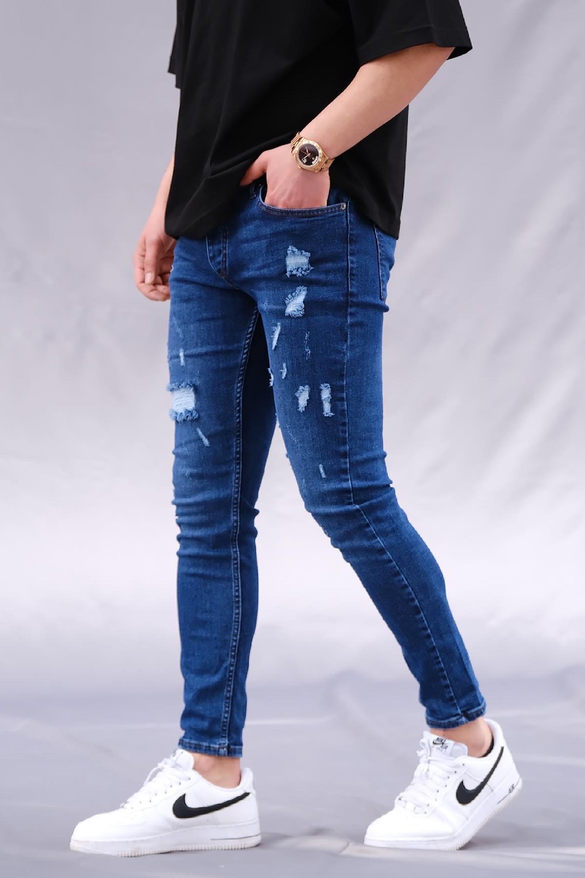 Slim Fit Yırtıklı Mavi Jean
