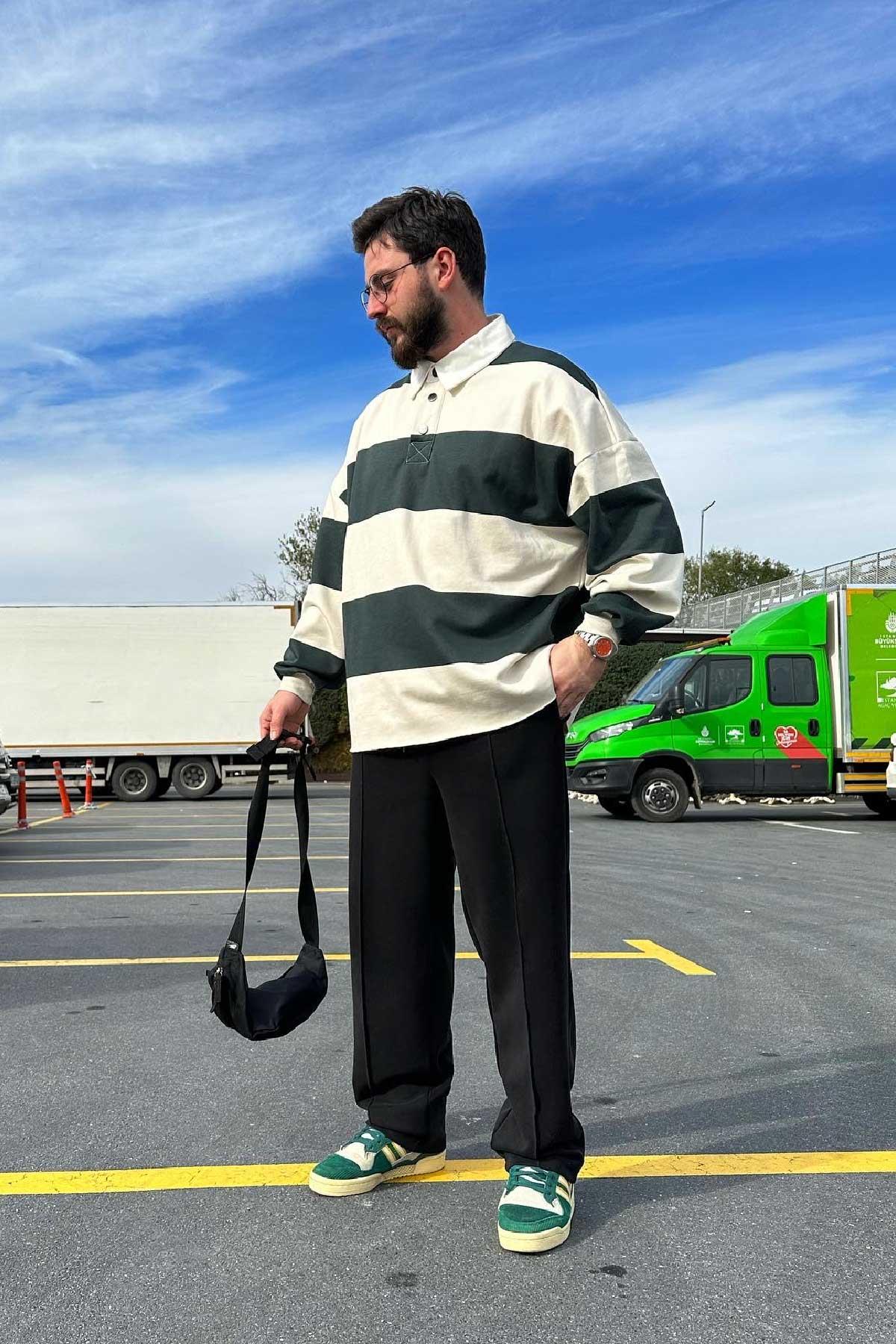 Yeşil Yakalı Bol Kalıp Sweat