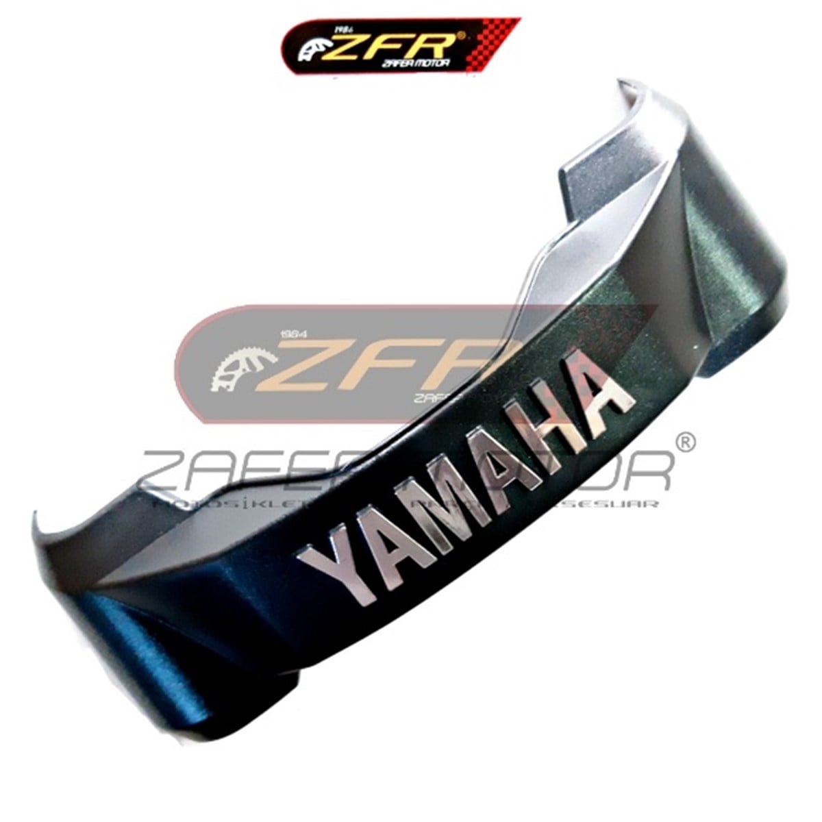 MarkasızYedek ParçaYAMAHA YBR125 2006 2008 ÖN MAŞA YAZISI | Zafer MotorYAMAHA YBR125 ÖN MAŞA AMBLEMİ AMORTİSÖR LOGOSU FAR ALTI YAZI