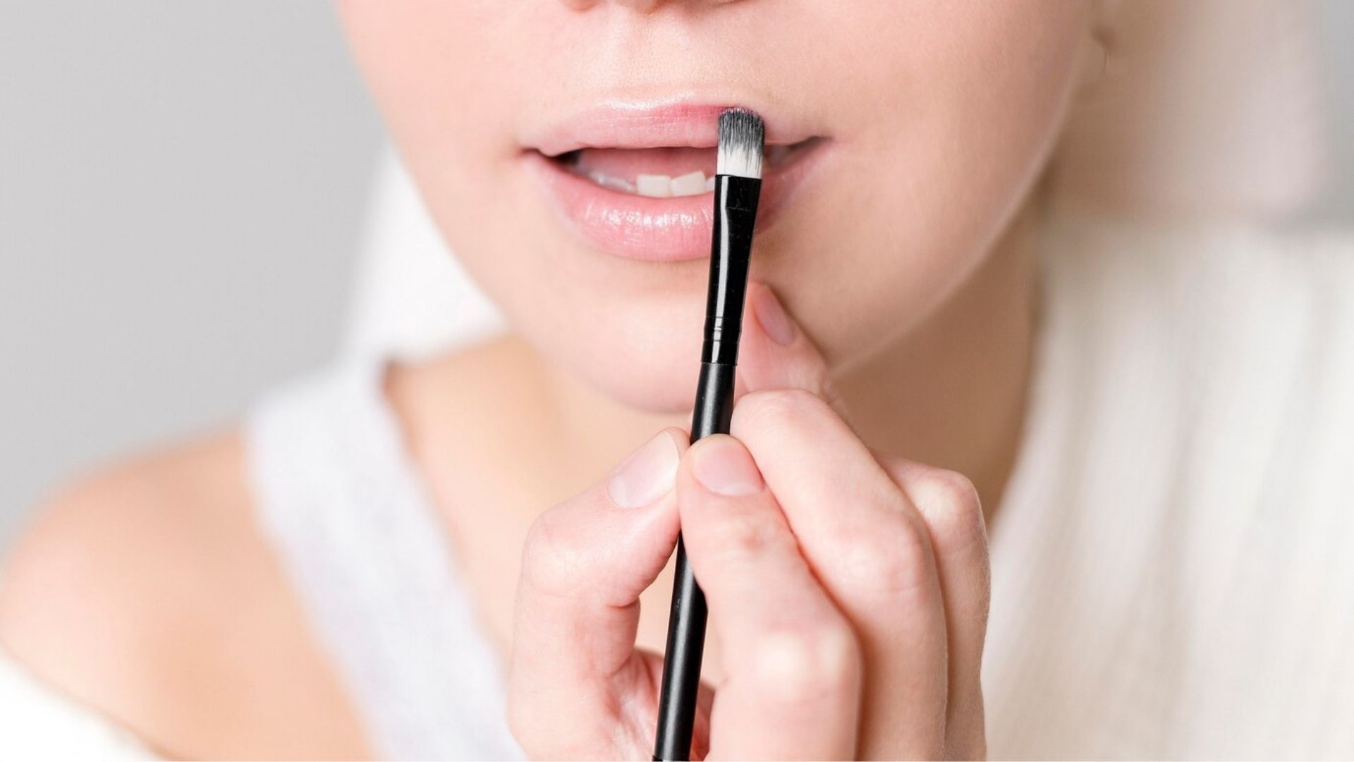 Concealer Lips
