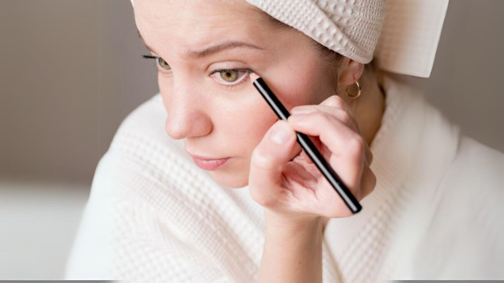 eyeliner nasıl çekilir