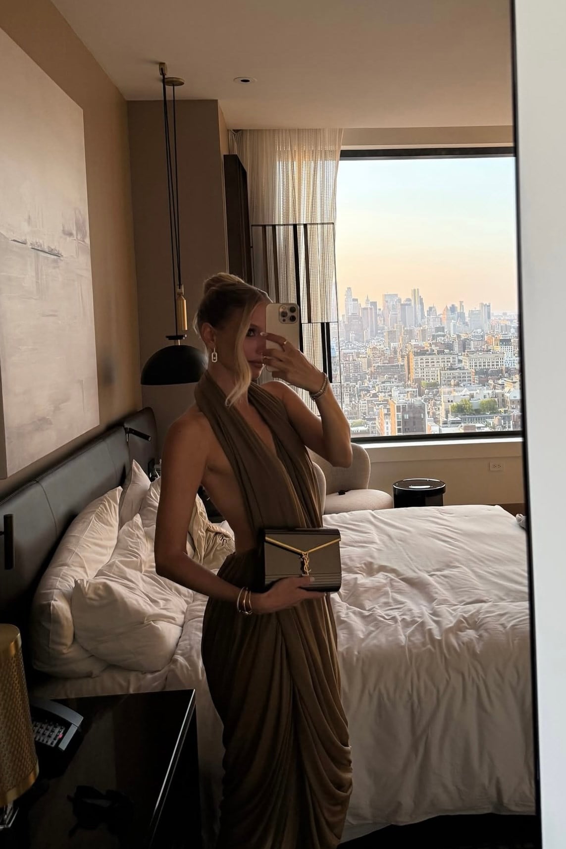 Asimetrik Kesim Drapeli Midi Elbise