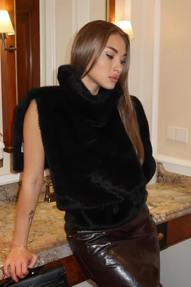 Boğazlı Suni Kürk Görünümlü Yelek - Siyah