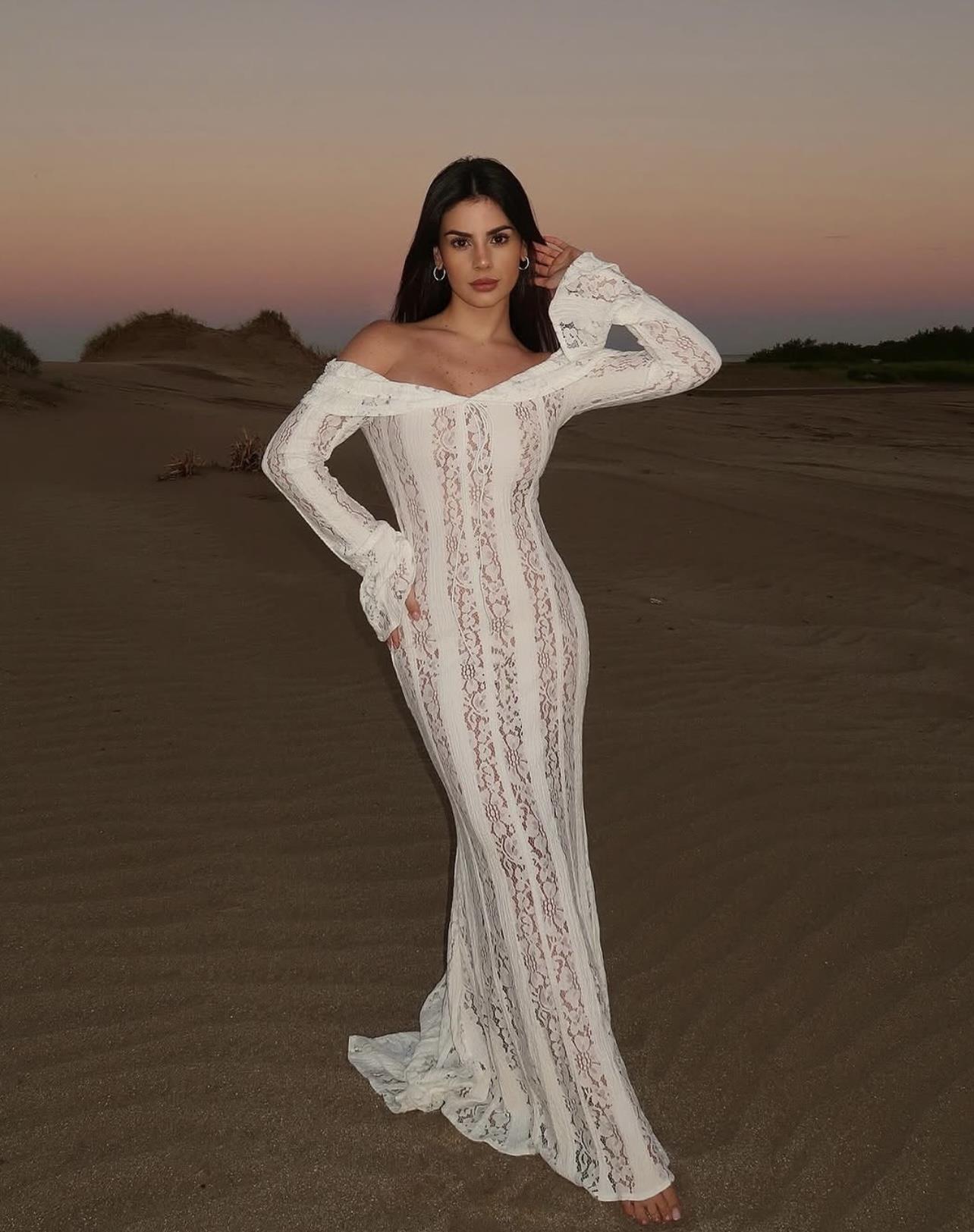 Dantel Detaylı Transparan Beyaz Elbise