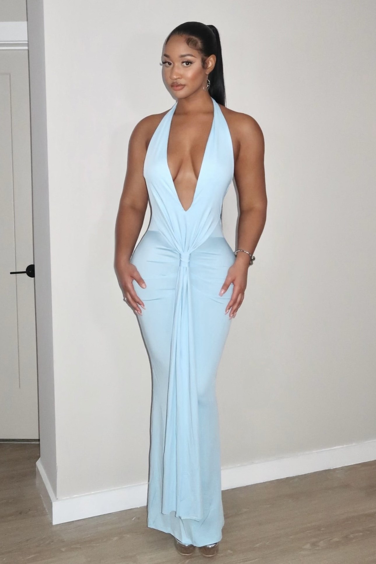 Derin V Yaka Dekolteli Uzun Elbise - Mavi