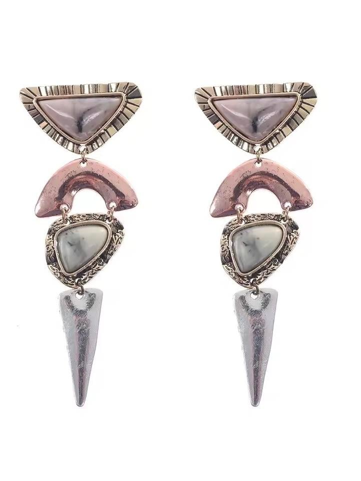 Etnik Sallantlı Üçgen Küpe