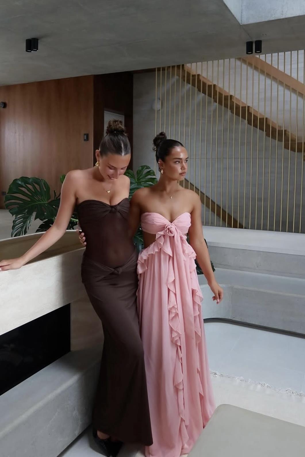 Fırfır Detaylı Straplez Cut-Out Maxi Elbise