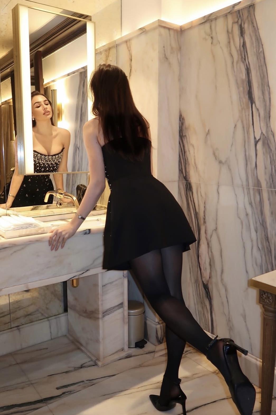 Kristal Taşlı Mini Özel Tasarım Elbise