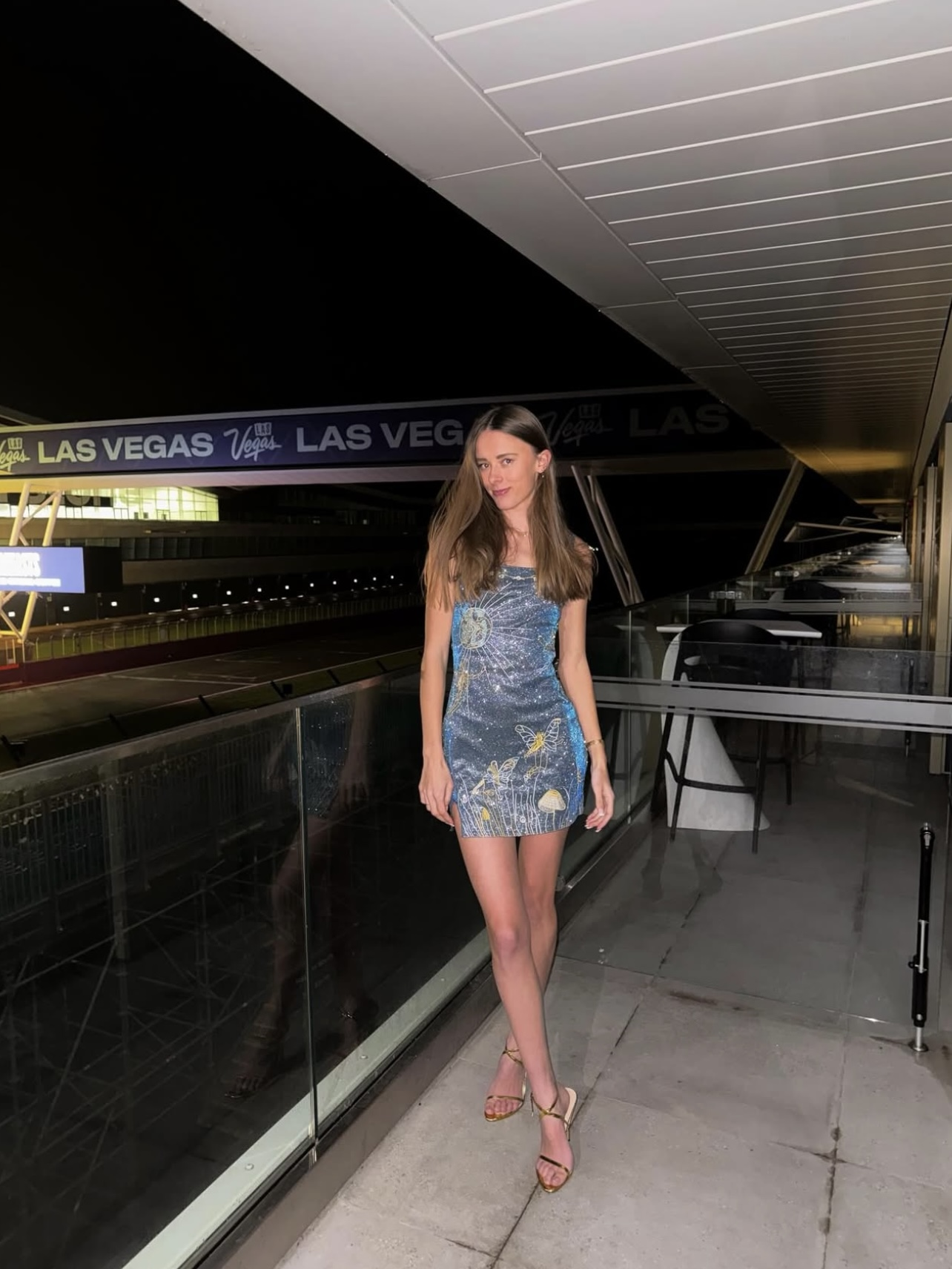 Parıltılı Lacivert Gece Elbisesi