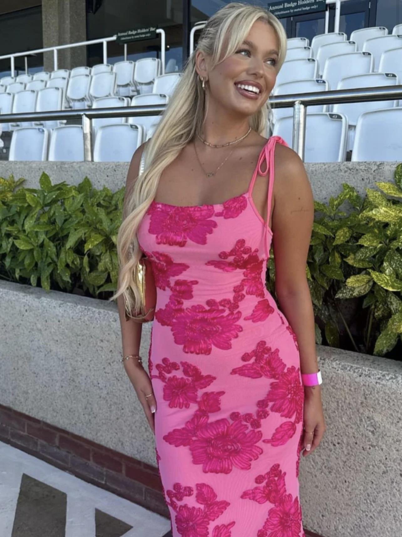 Pembe Çiçek Desenli Askılı Maxı Dress