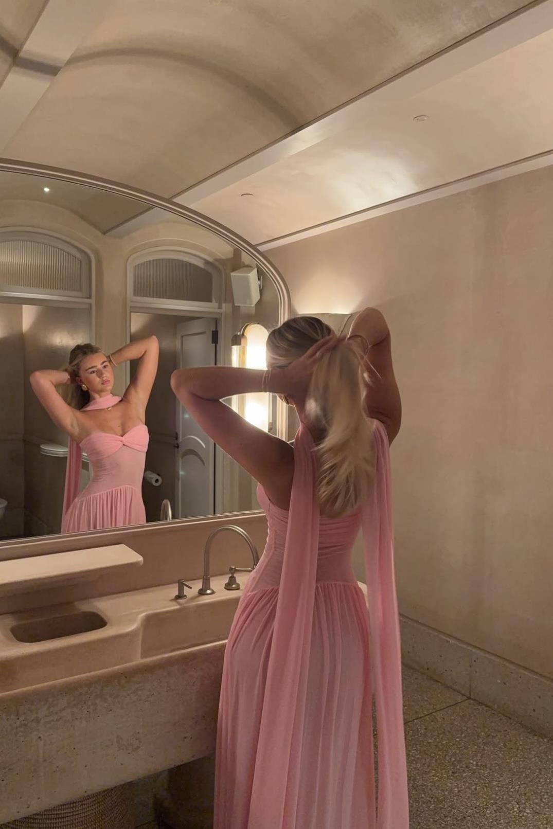 Şal Detaylı Straplez Pembe Elbise