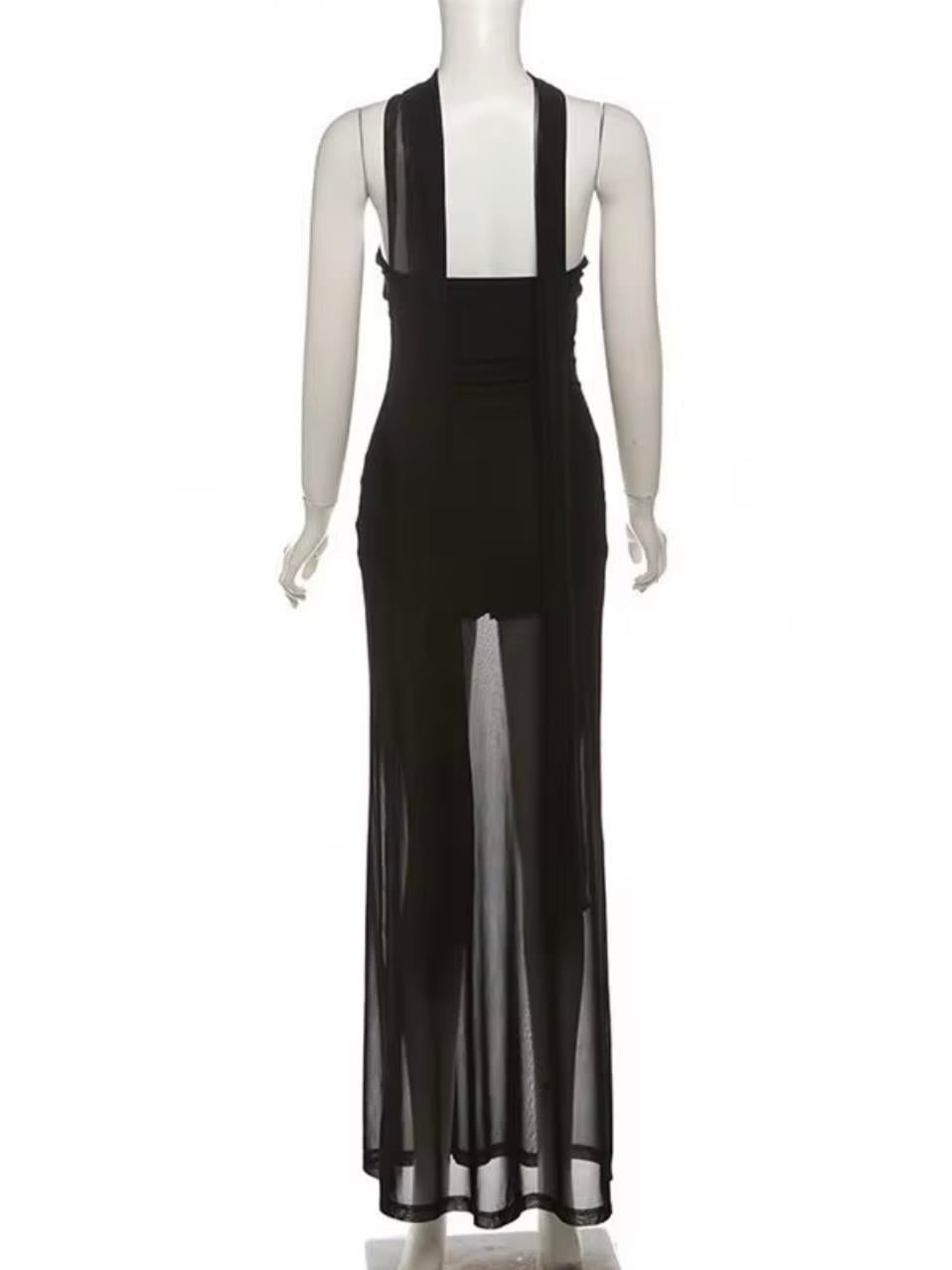 Tül Detaylı Asimetrik Siyah Elbise