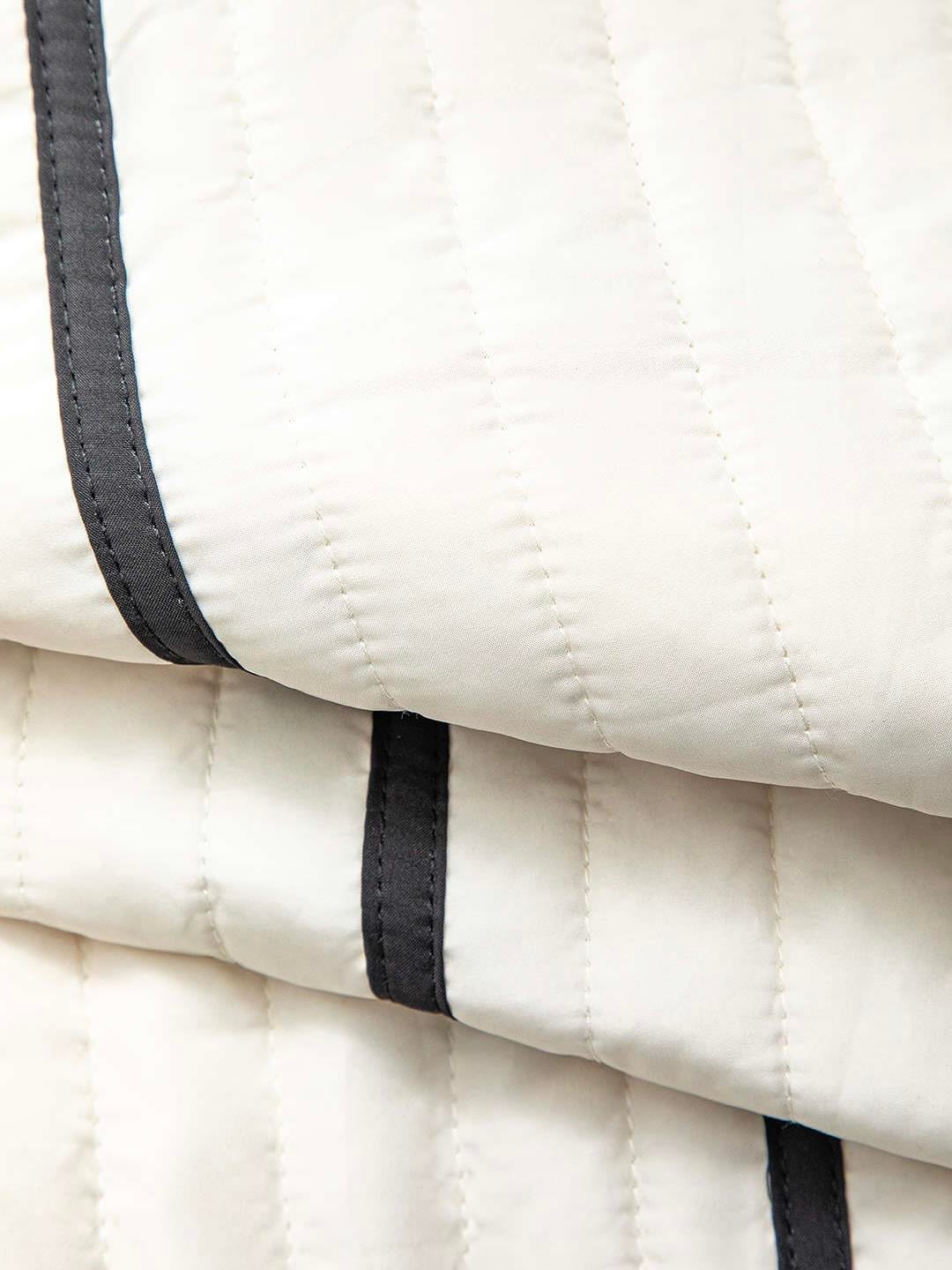 Yeşil Şeritli Kapitone Ceket