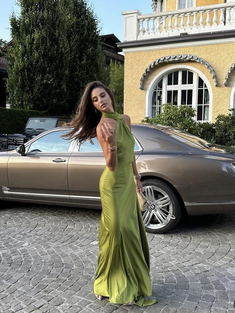 Sırt Dekolteli Şal Detaylı Saten Elbise - Yeşil