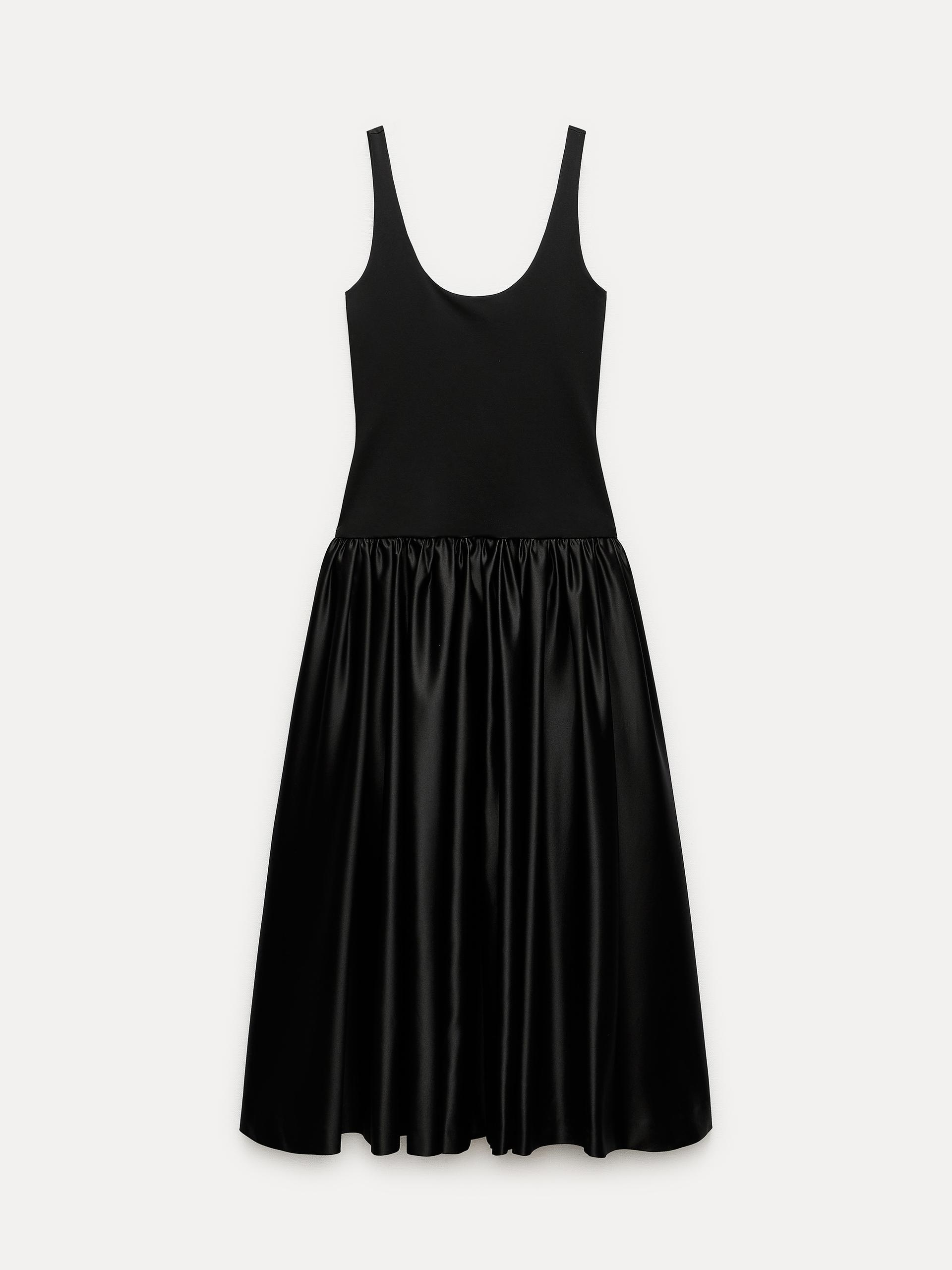 Yuvarlak Yaka Völümlü Etek Formlu Midi Elbise