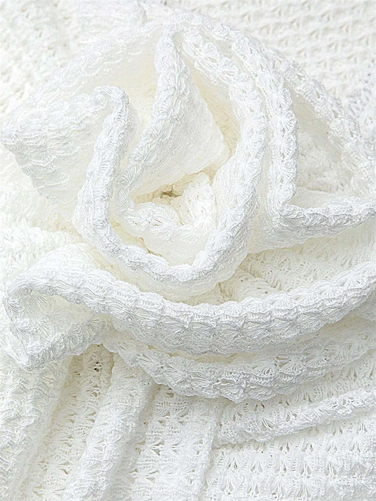 Beyaz Örgü Üçgen Bikini Takımı Ve Drapeli Pareo