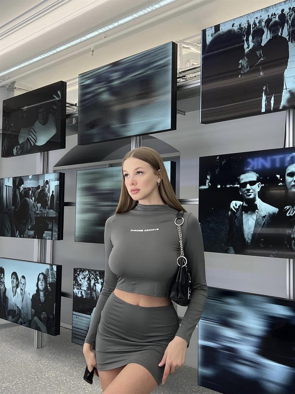 Chrome Arc Baskılı Gri Takım